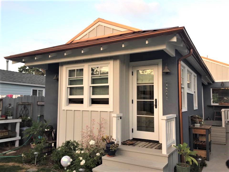 0- FUNKY LEUCADIA RESIDENCE PHOTO-1
